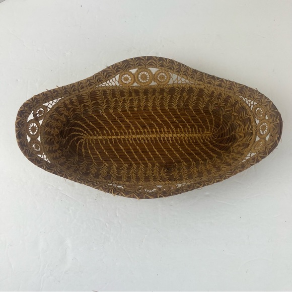Fine woven vintage hand-made pine needle oval lace basket-Folk Art - Picture 12 of 15